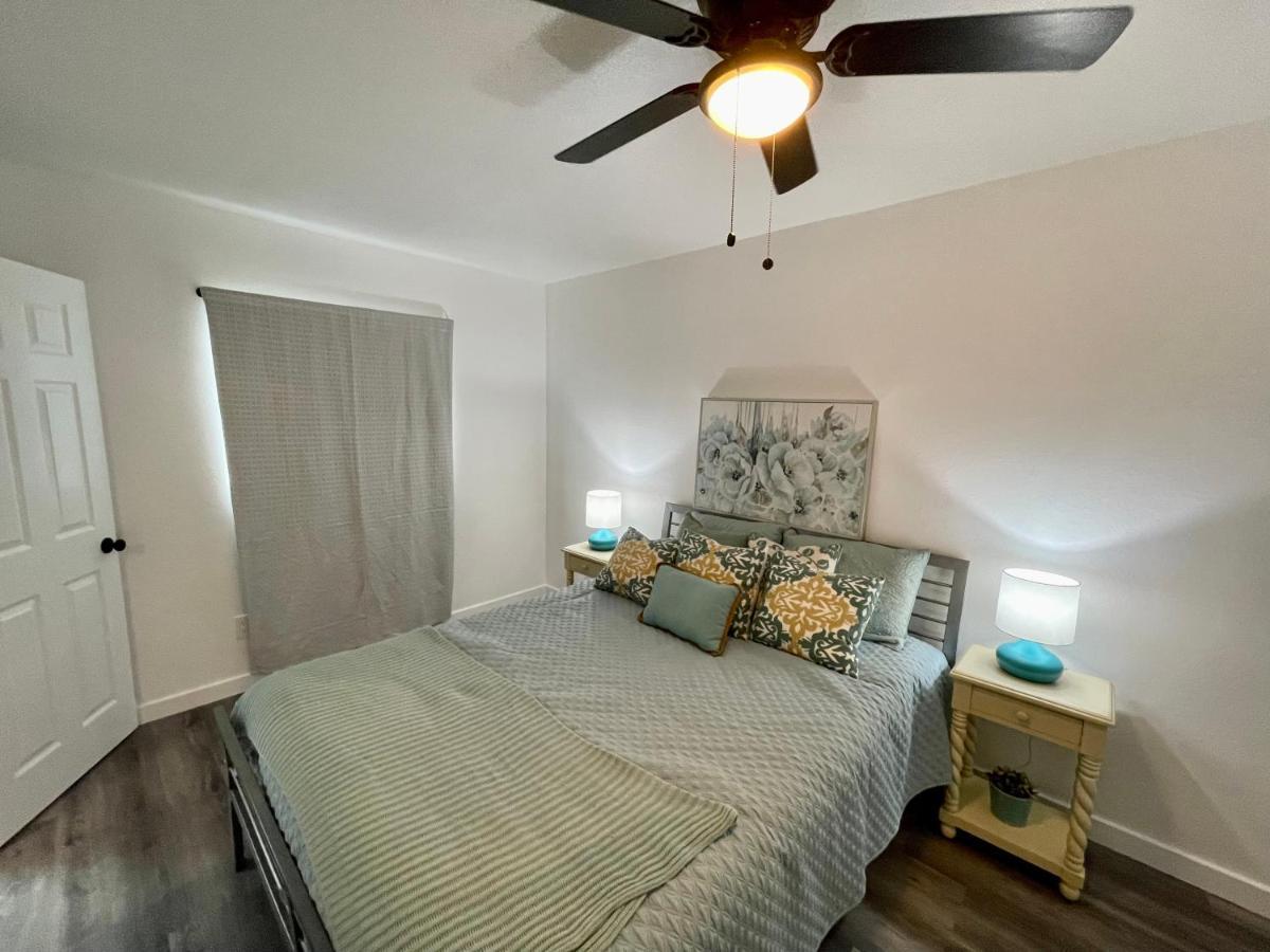 1102 French St Apartment Santa Ana Luaran gambar
