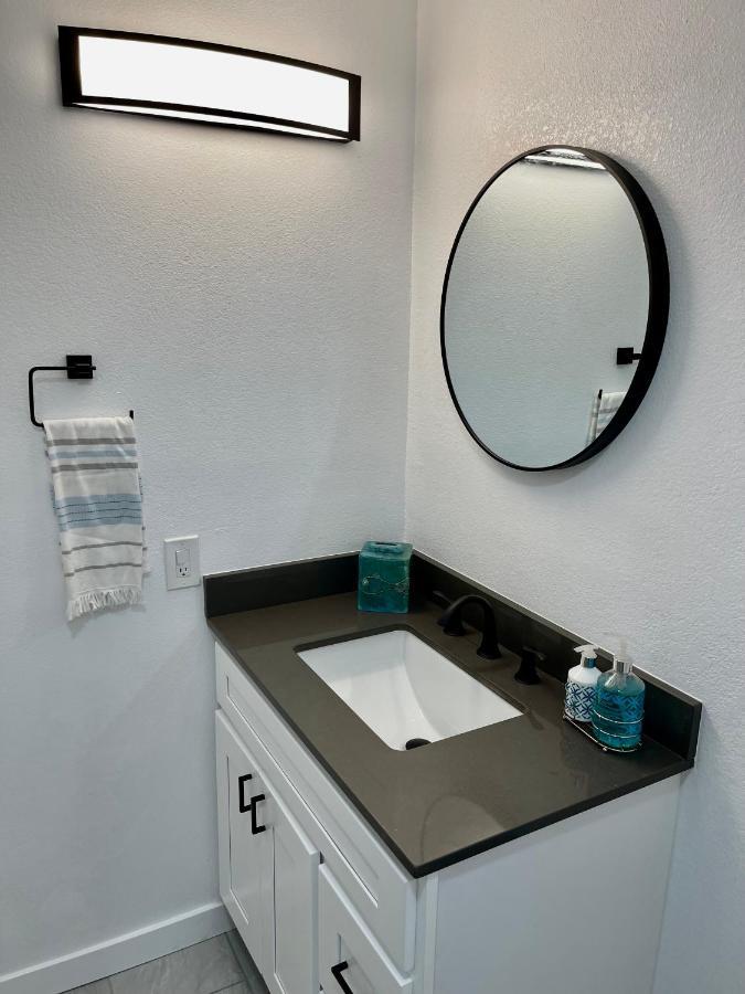 1102 French St Apartment Santa Ana Luaran gambar